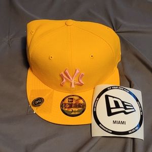 Rare Exclusive New York Yankees Pink Lemonade New Era 59Fifty - Size 7 1/2